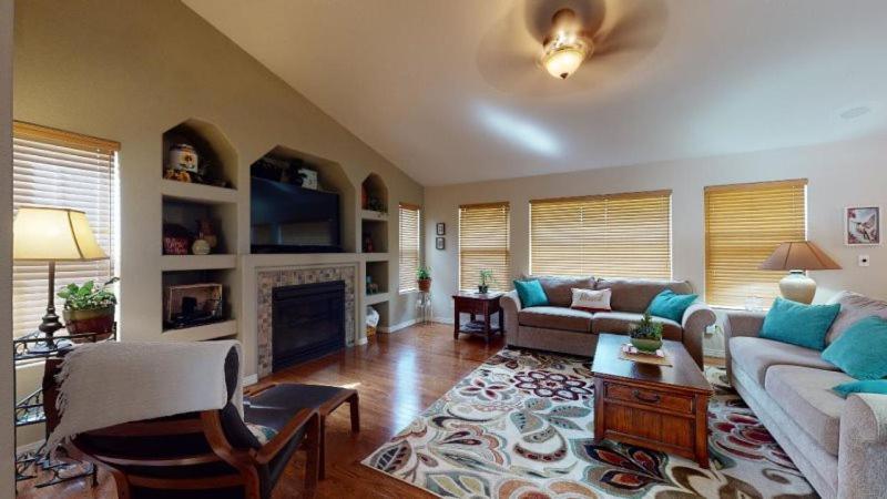 120 Winding Meadow By Vacation Rentals For You Monument Экстерьер фото