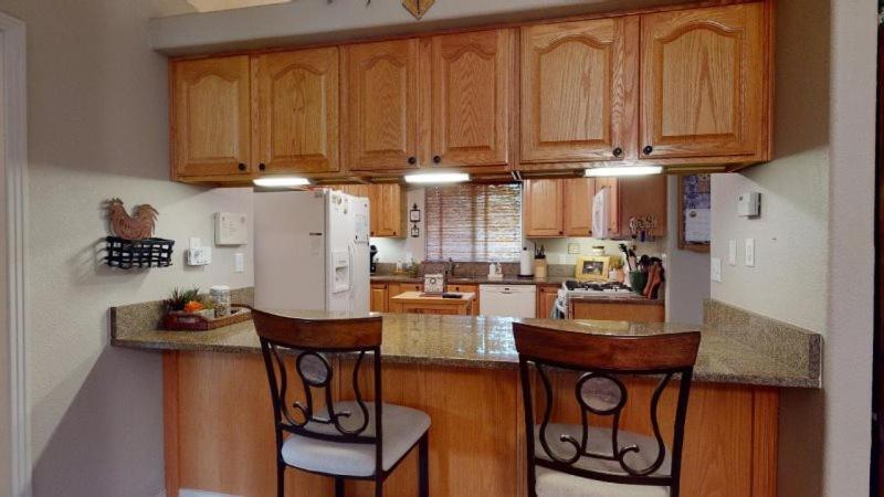 120 Winding Meadow By Vacation Rentals For You Monument Экстерьер фото